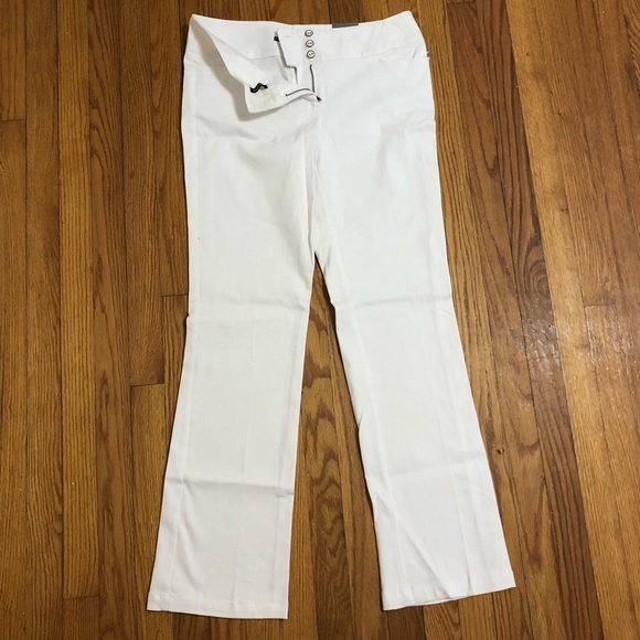 Boot cut Jeans - Picture 1 of 6